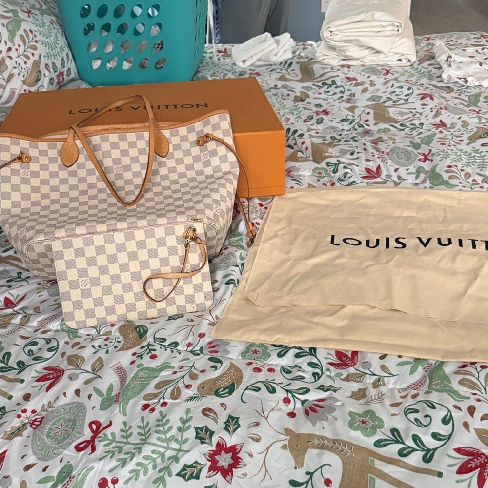 Louis Vuitton Damier Azur Tote - Cream and Tan